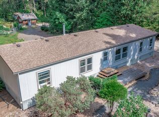 55267 McKenzie River Dr, Blue River, OR