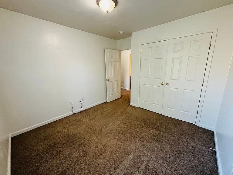 30 Salem Ln — Photo 17