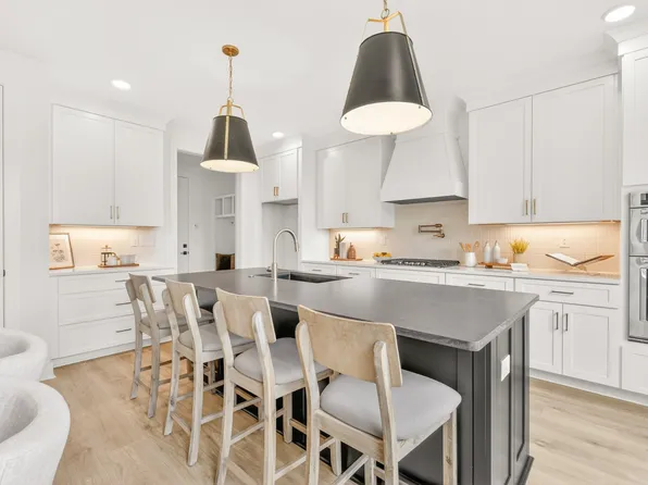 518A Eastboro Dr, Nashville, TN 37218