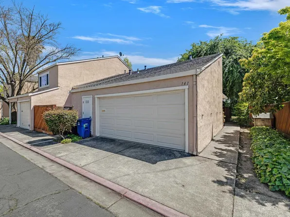 141 Briarwood Dr, Hayward, CA 94544