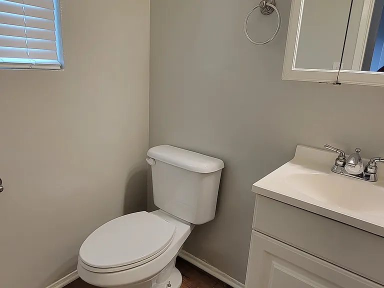 226 W Union Ave #4 — Photo 3