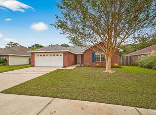 2323 Tall Oak Dr, Cantonment, FL 32533