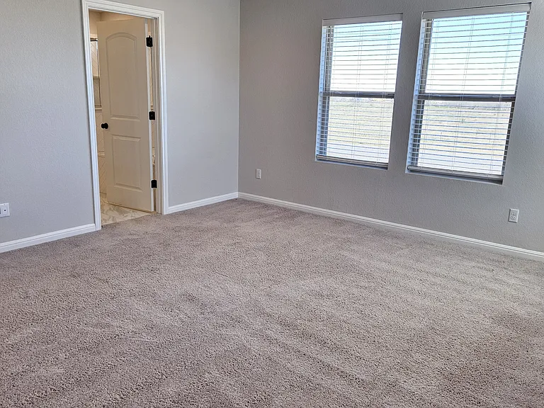 901 Gray Fox Loop — Photo 8