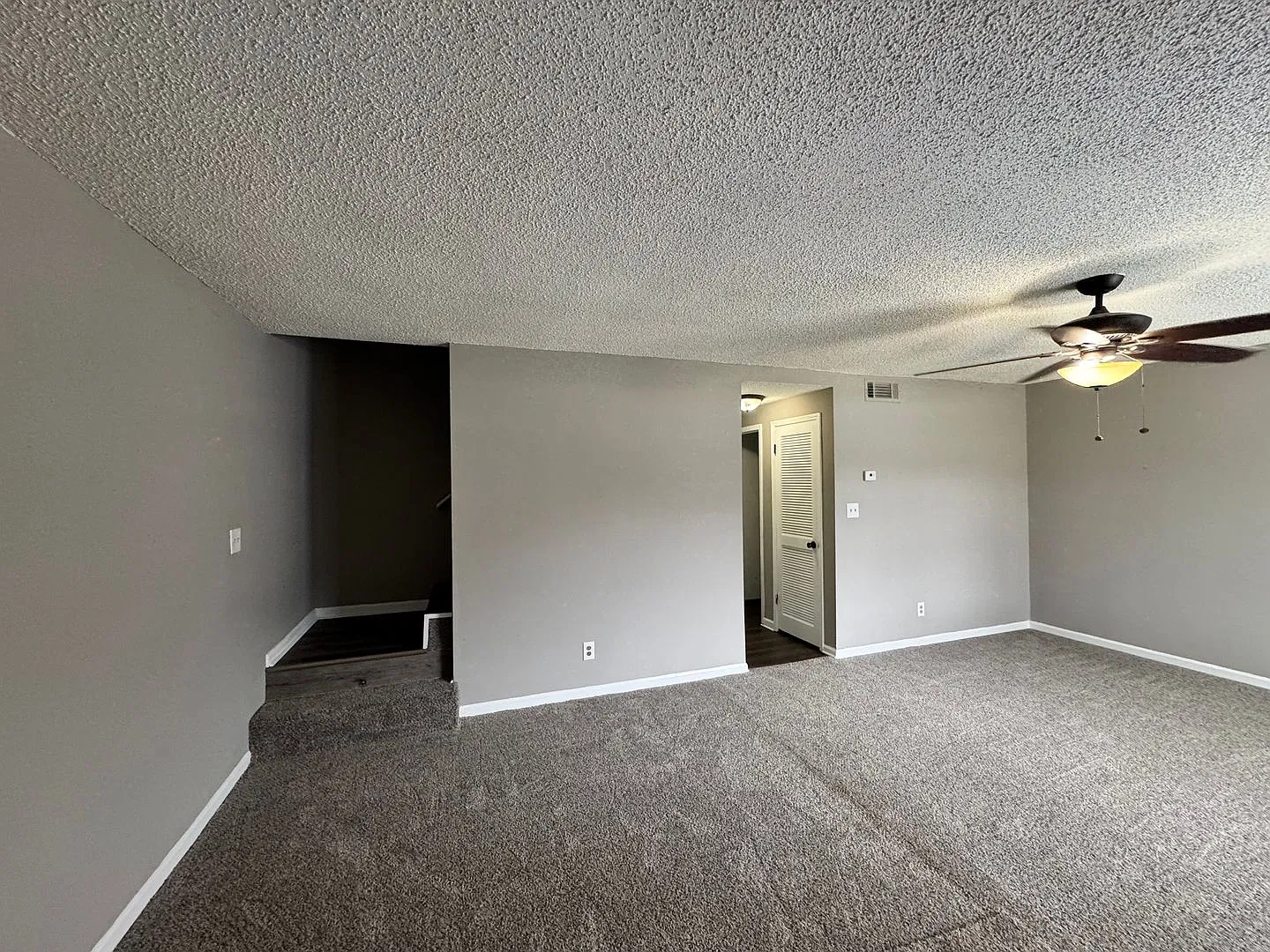 3 bedroom Townhome Gem in the Heart of Lawrenceville, GA — Photo 4