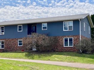 1135 Sunset Ln #4, Altoona, WI 54720