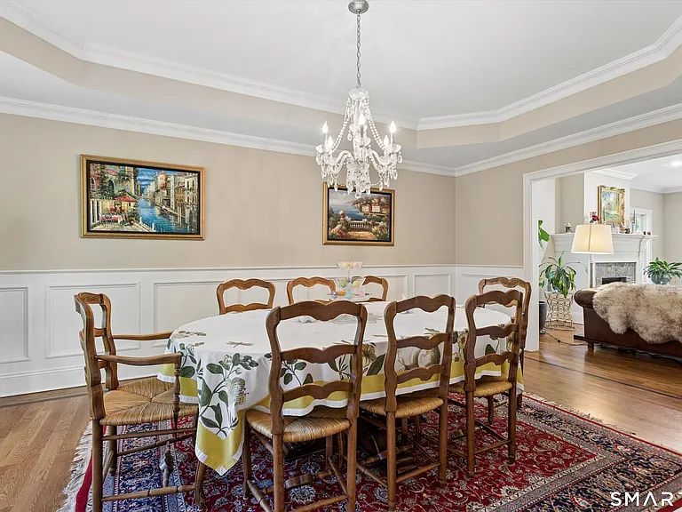 87 Kings Hwy S — Photo 10