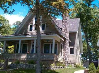 4254 Shady Dr, Manitou Beach, MI