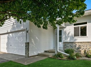 1549 Dublin Ct, Shakopee, MN 55379