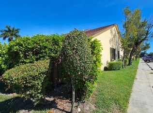 491 Springdale Circle, Palm Springs, FL 33461