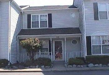 1st image of 1427 Deerpond Ln