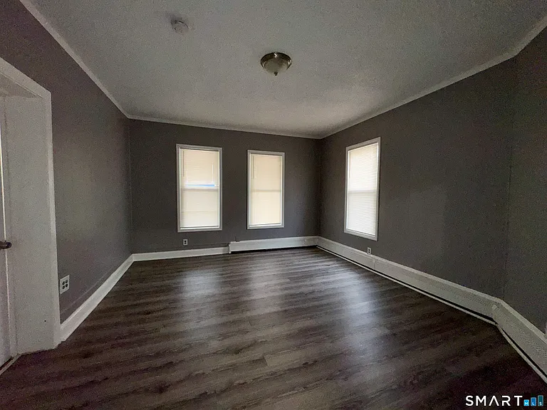 1102 E Main St #1 — Photo 10