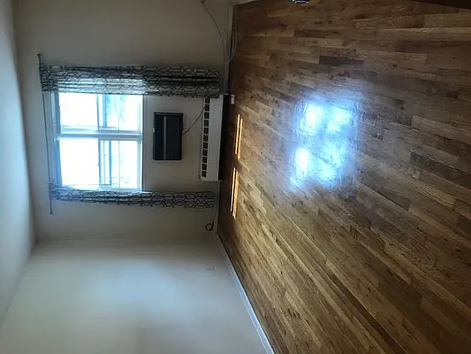 Rented by Johanna Vasiliadis, LREB | media 3