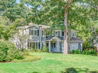 870 Timber Ln, Lake Forest, IL 60045