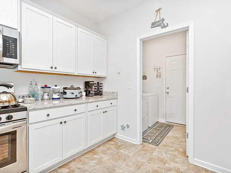 840 Windsor Rose Dr — Photo 15