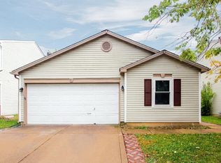 157 Frostwood Ln, Greenwood, IN 46143