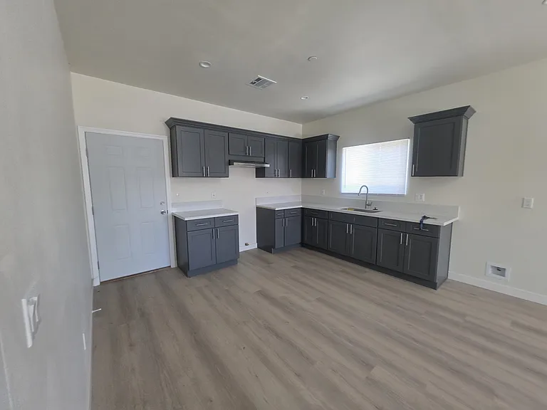 7472 Guthrie St — Photo 5