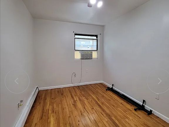 4th image of 224 Madison St #3
