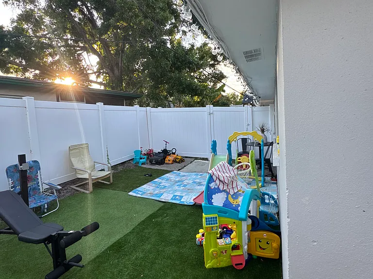 200 S Betty Ln — Photo 10