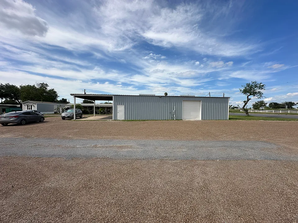 400 Date Palm Ave