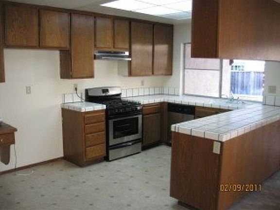 2nd image of 2439 Glen Fox Ct