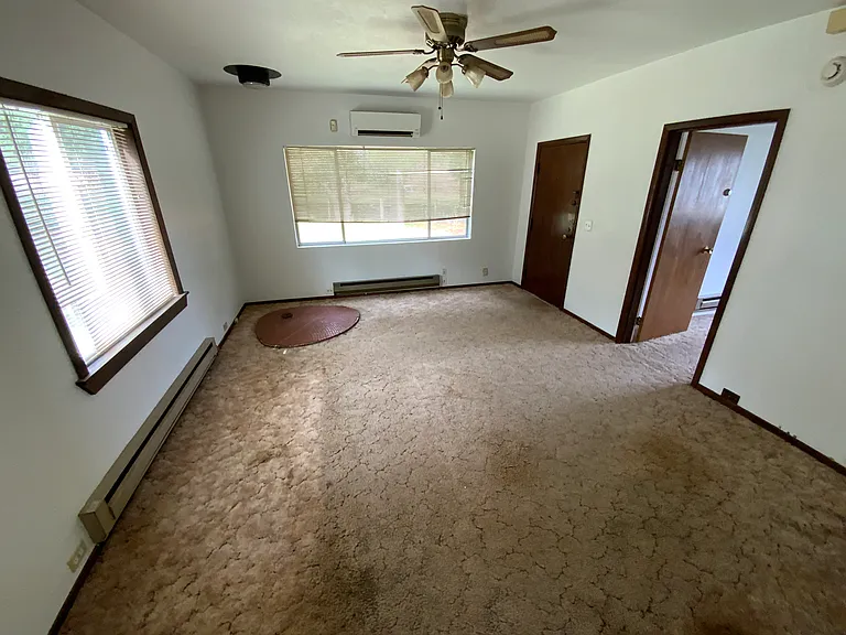 8222 Pipeline Rd E — Photo 5