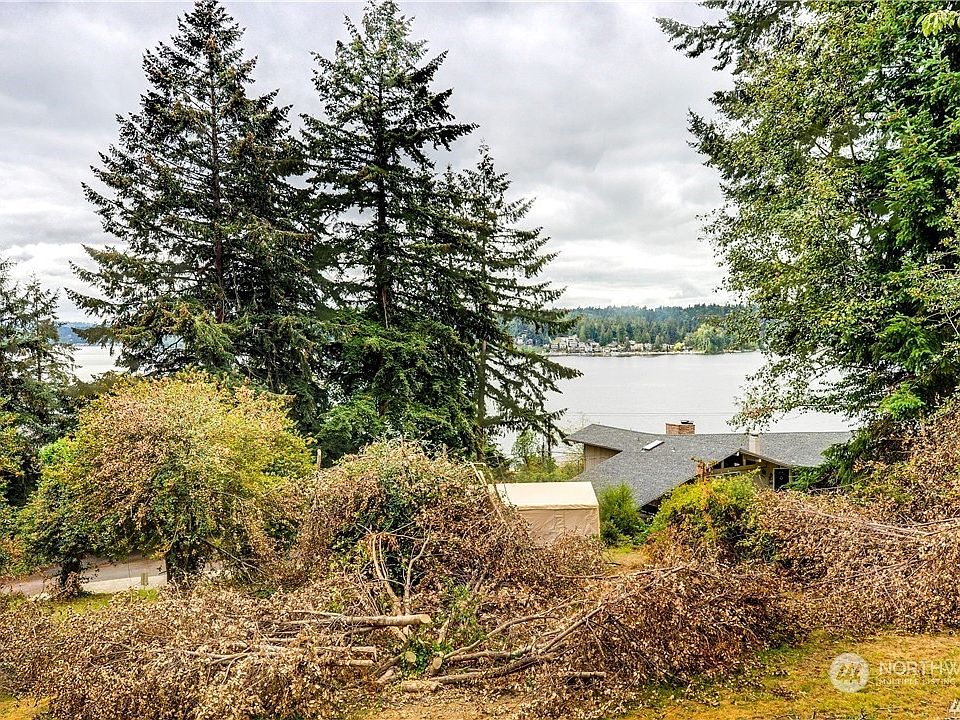 1st image of 2838 E Lake Sammamish Parkway NE