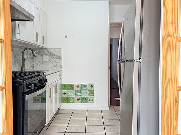 4th image of 15133 7th Ave Floor 2