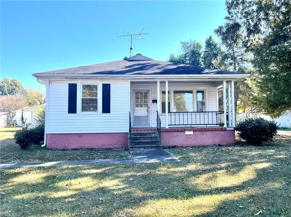 324 Thompson St, Burlington, NC 27215