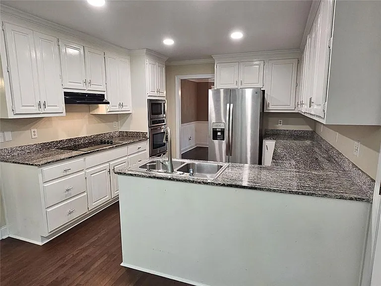1473 Mayfield Rd — Photo 4