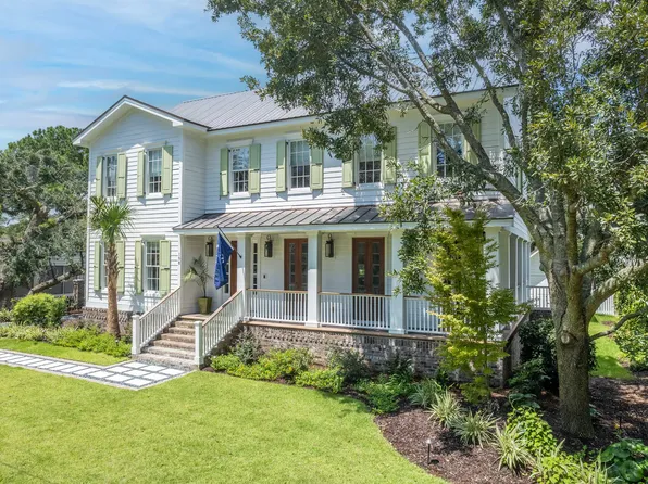 108 Live Oak Dr, Mount Pleasant, SC 29464