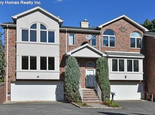 239 Maple St #239, Fort Lee, NJ 07024