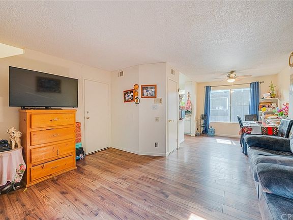 4th image of 9342 Van Nuys Blvd Unit 17