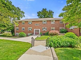 12 Dehaven Dr APT 1D, Yonkers, NY 10703