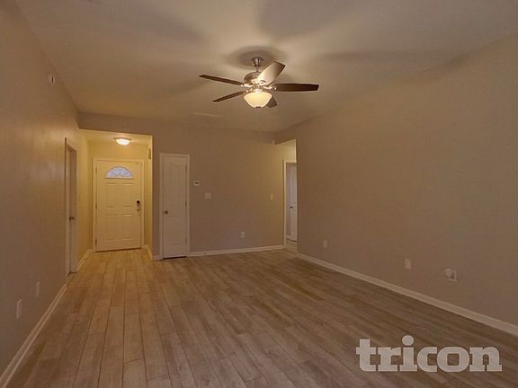 2nd image of 4621 Sahalee Ln
