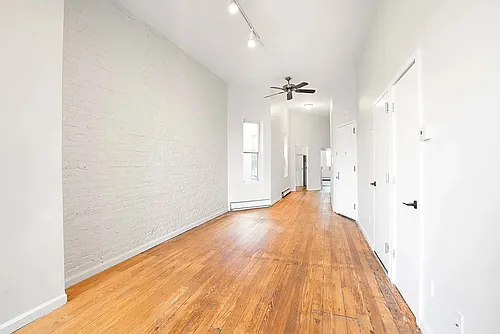 1557 Lex Ave #5S Photo 1 1557 Lex Ave #5S Photo 1