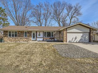 8201 Ivywood Ave S, Cottage Grove, MN 55016