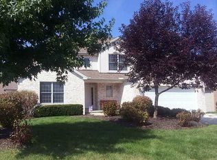 2530 Spruce Loop Rd, Sylvania, OH 43560