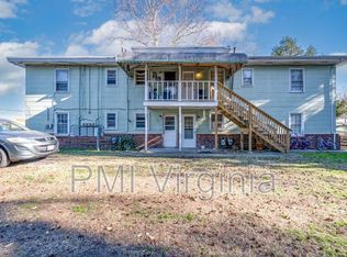 812 B St APT 3, Chesapeake, VA 23324