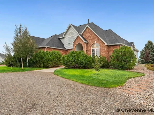 6704 Foxglove Dr, Cheyenne, WY 82009