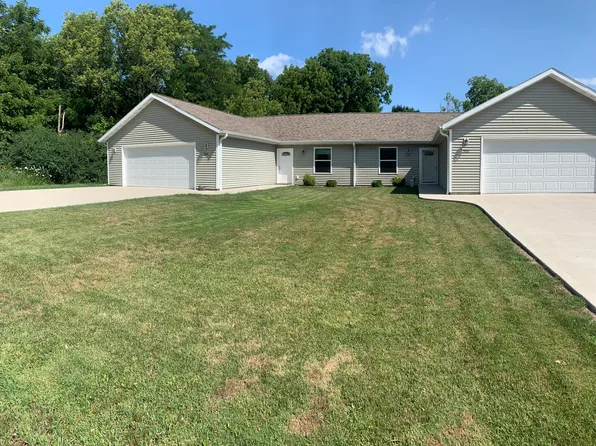 900 Oak St, Watertown, WI 53098