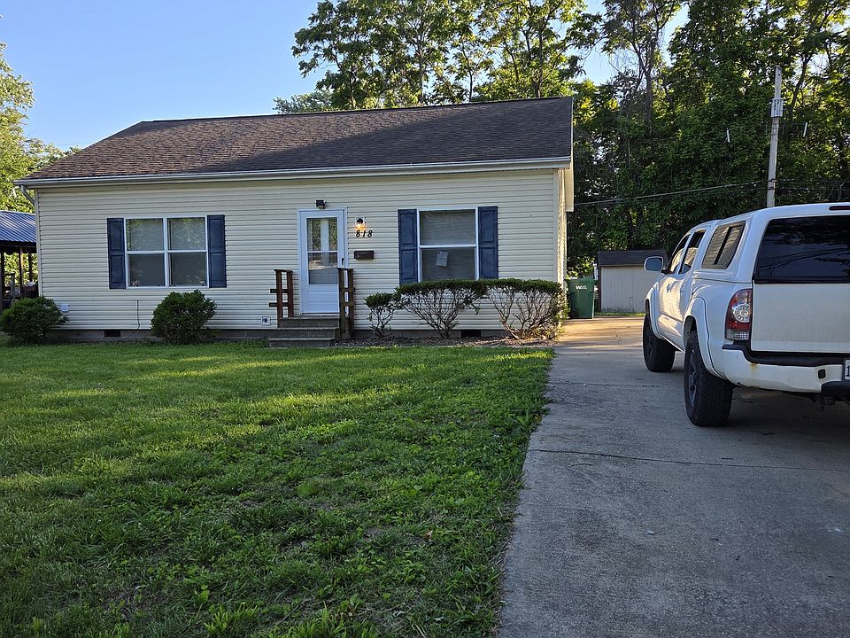 1st image of 818 La Salle Dr