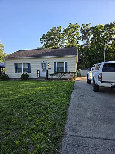 818 La Salle Dr Photo 1