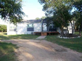911 Live Oak Rd, Leander, TX 78641