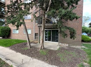 4508 Beau Monde Dr APT 2, Lisle, IL 60532