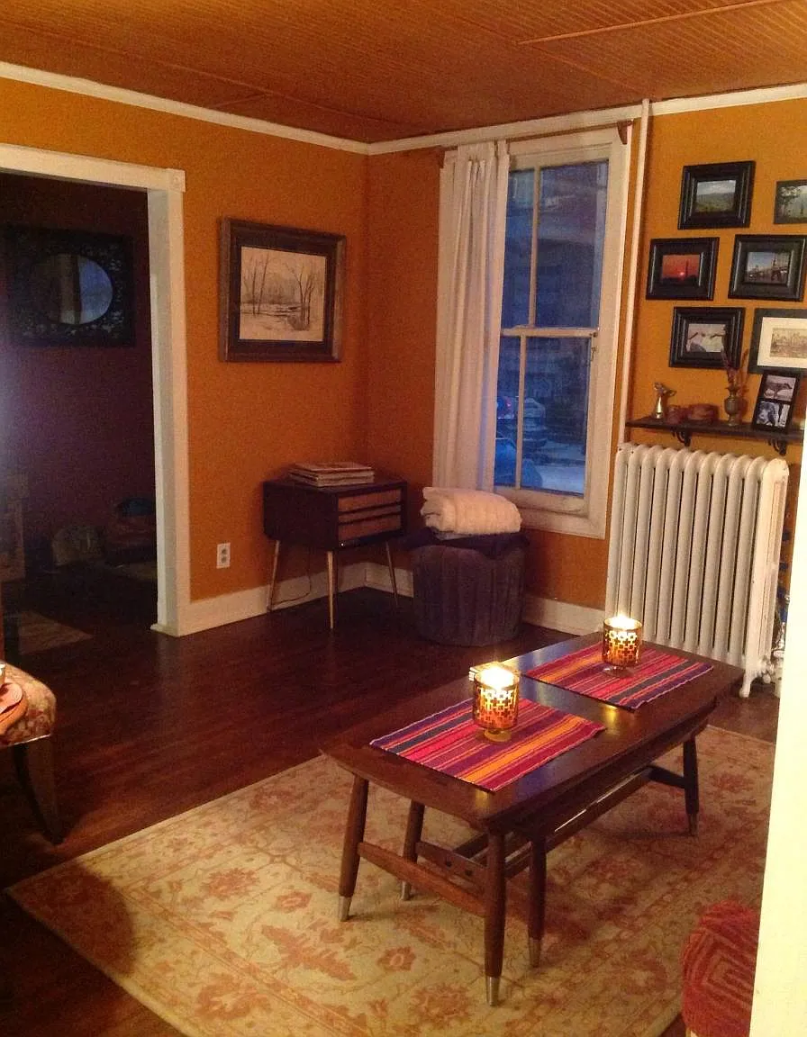 2 bed, 1040 sqft, $1,900 — Photo 4