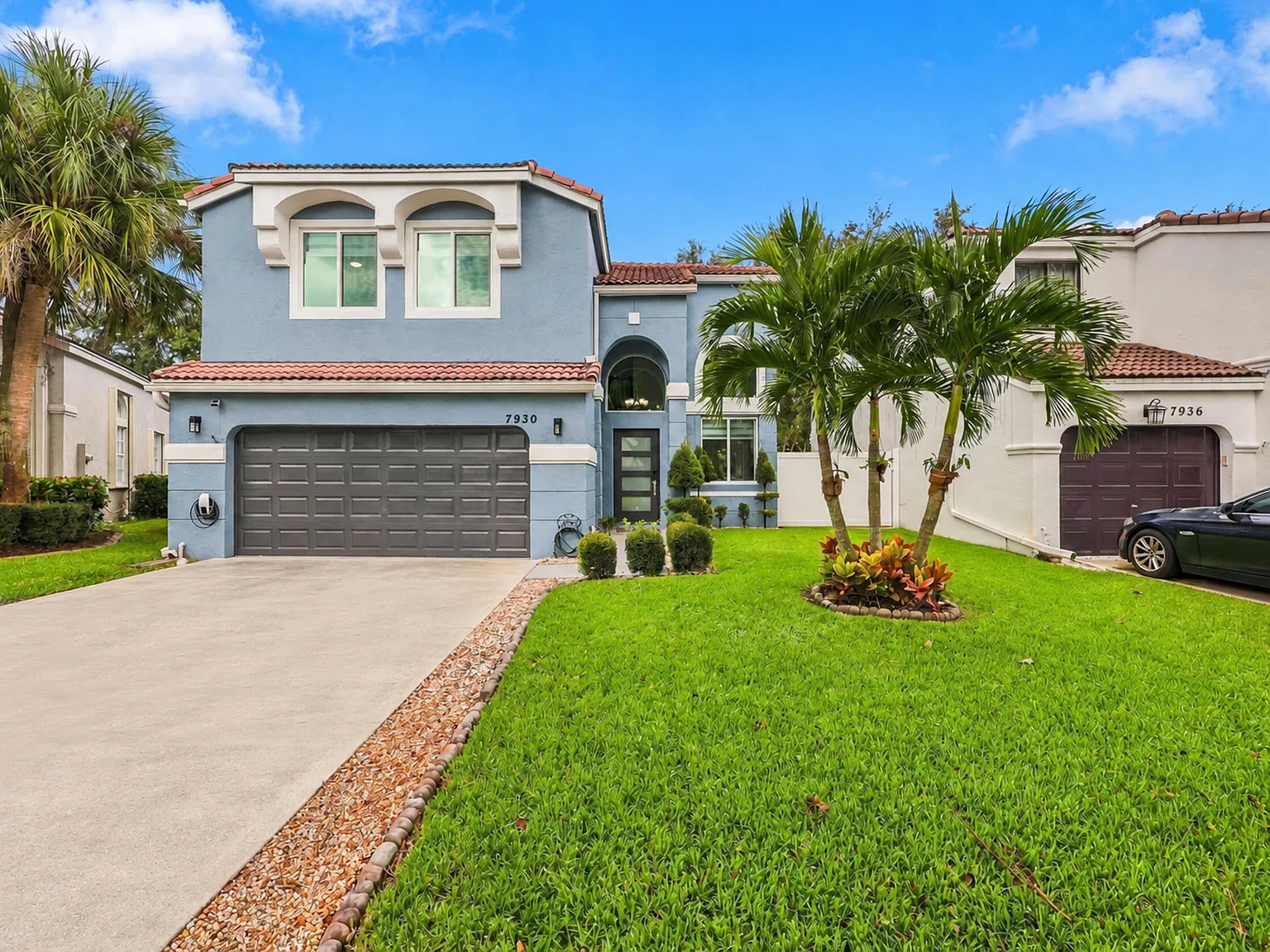 4 bed, 2.5 bath, 1900 sqft, $4,300 — Photo 2