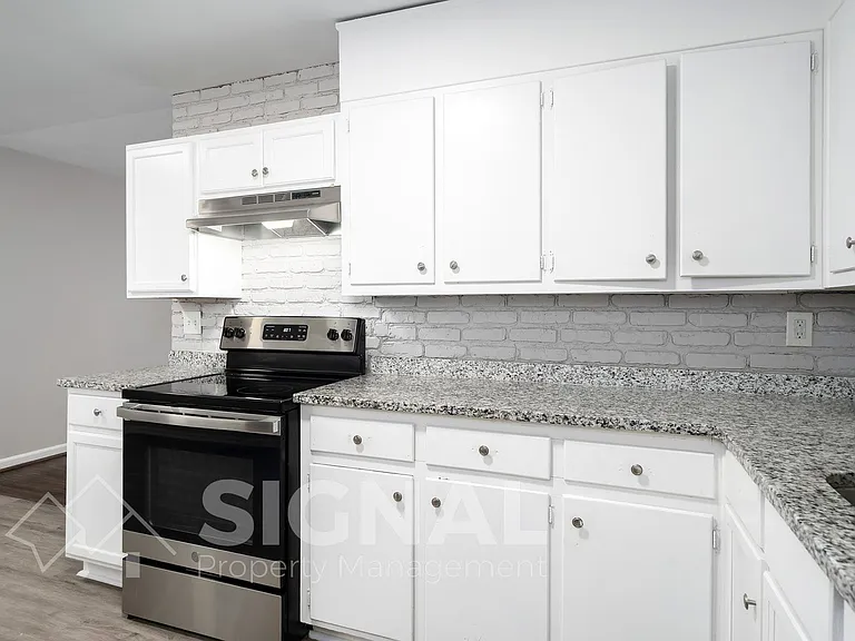 5114 Beacon Dr — Photo 13