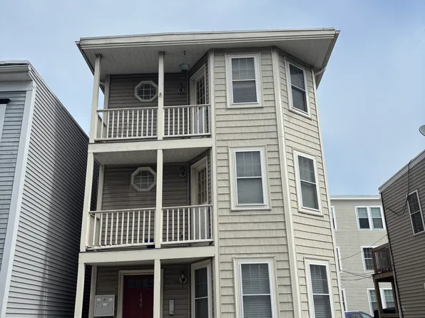 146 W 8th St #3, South Boston, MA 02127