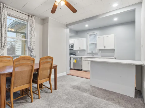 1210 Round Top St, Pittsburgh, PA 15205