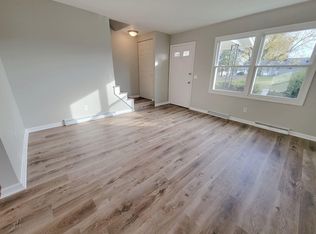 1903 40th St NE, Canton, OH 44705